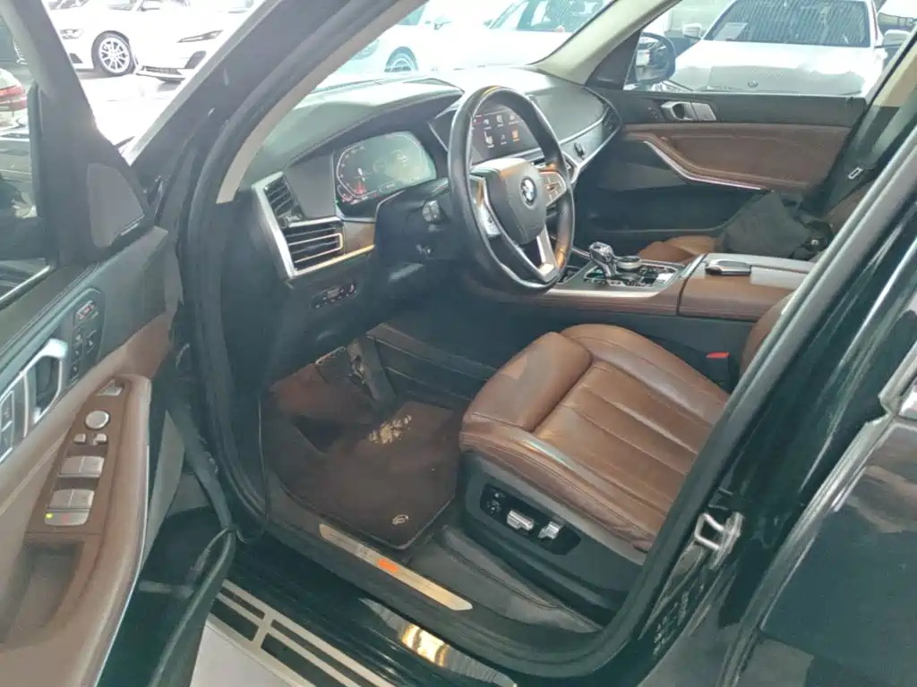 BMW X7 2020 — фото 16