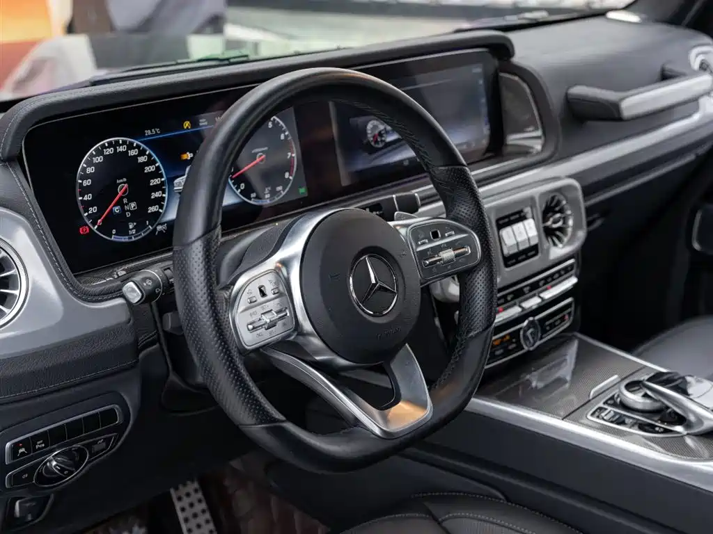 Mercedes-Benz G-Class 2023 — фото 9
