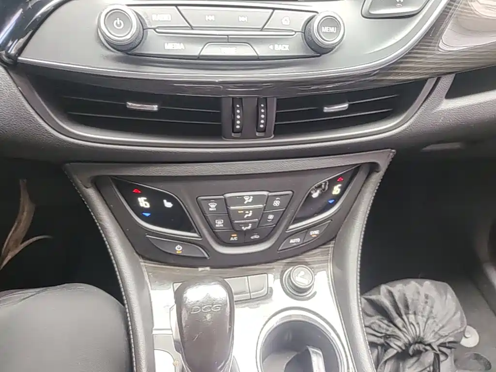 Buick Envision Plus 2019 — фото 13