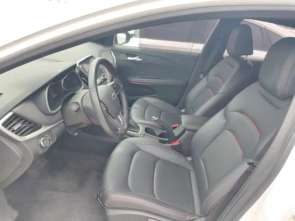Chevrolet Cruze 2022 — фото 15