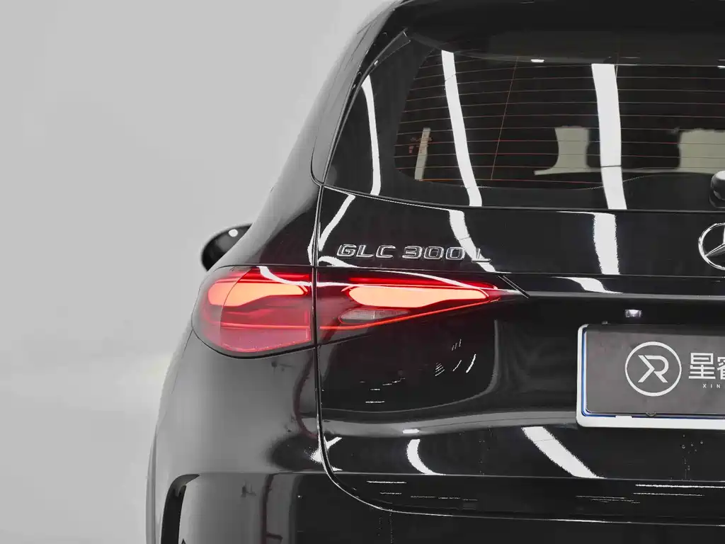 Mercedes-Benz GLC 2025 — фото 11