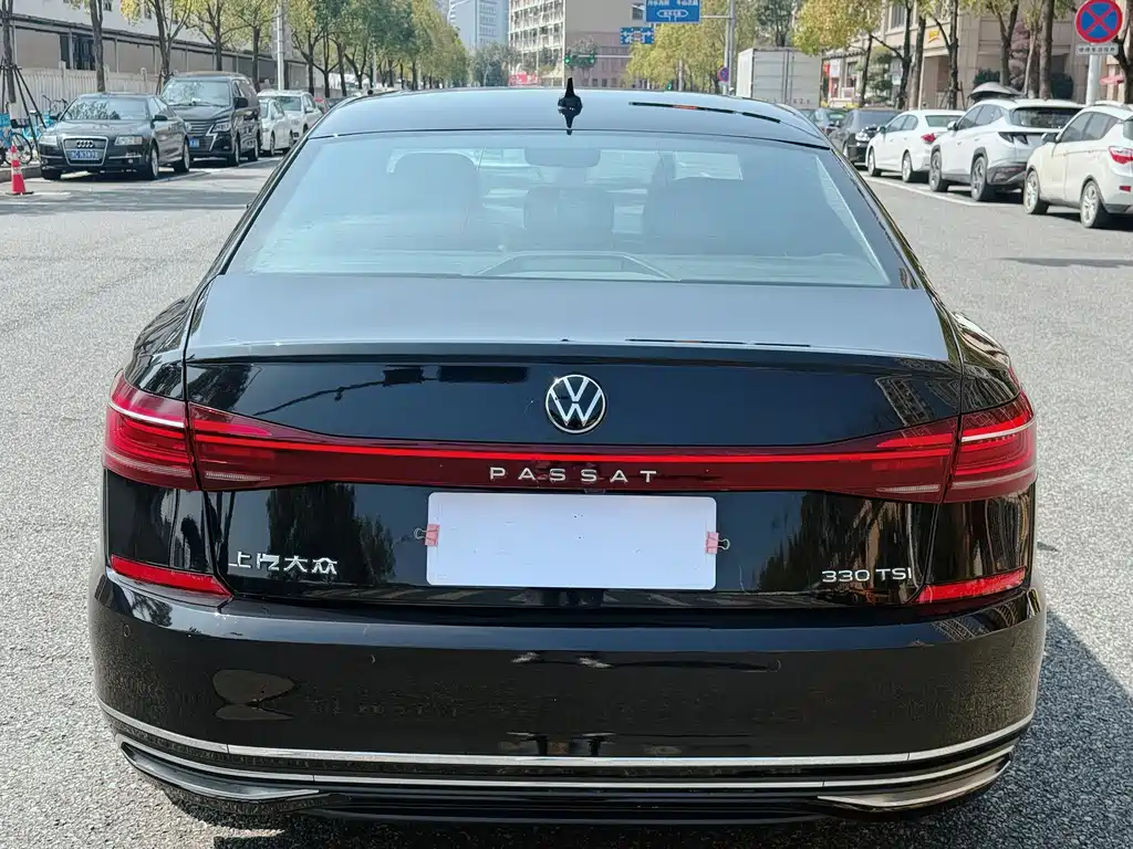 Volkswagen Passat 2024