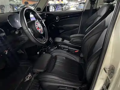MINI MINI 2022