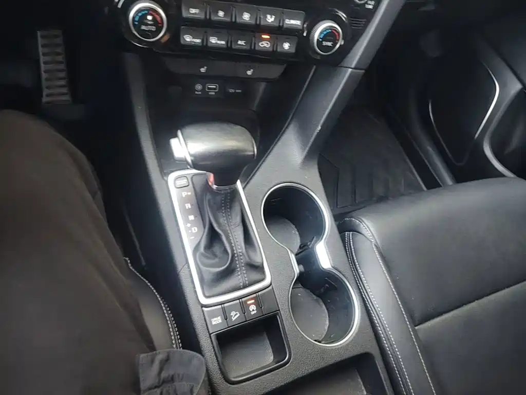 Kia KX5 2016 — фото 10