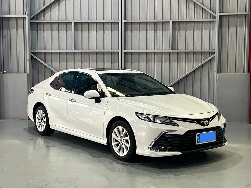 Toyota Camry 2021