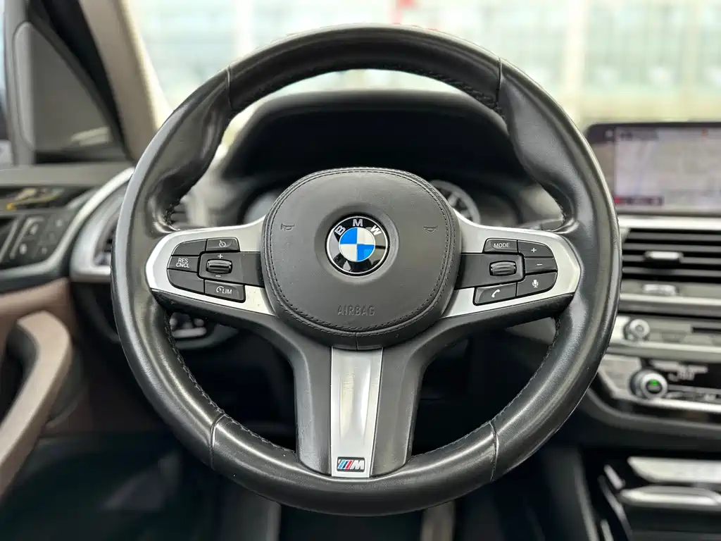 BMW X3 2018 — фото 23