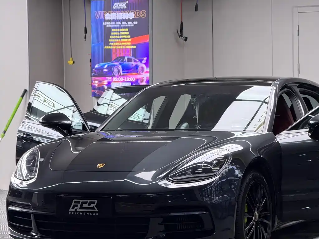 Porsche Panamera 2020 — фото 2