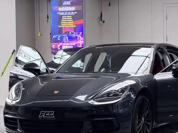 Porsche Panamera 2020