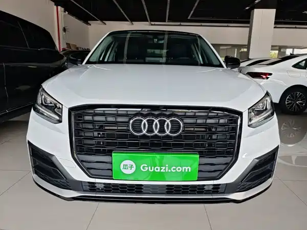 Audi Q2L 2020