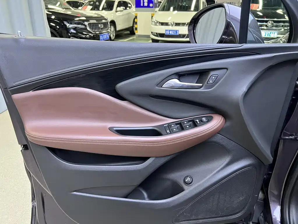 Buick Envision Plus 2018 — фото 9
