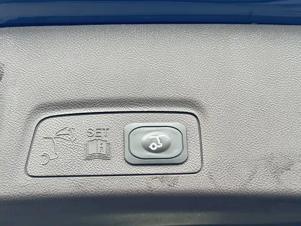 Lincoln MKC 2020 — фото 14