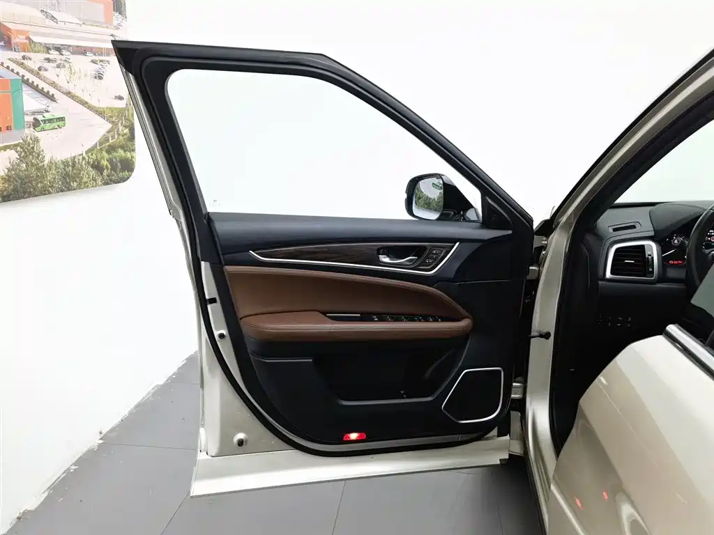 Honda UR-V 2017 — фото 8