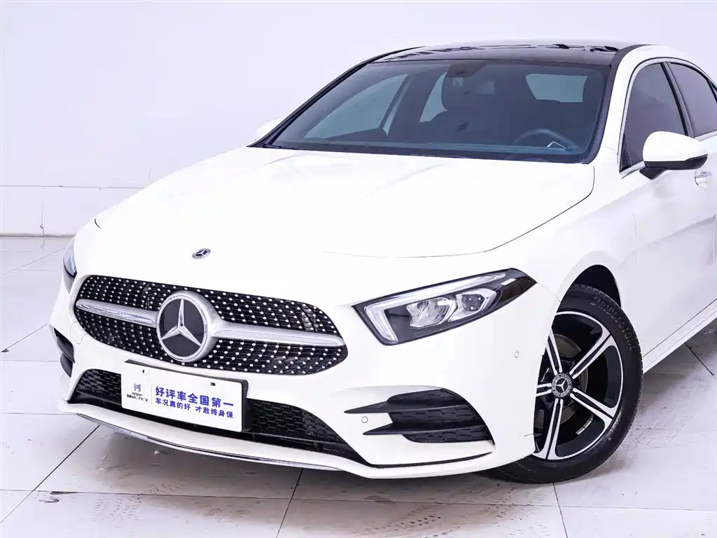 Mercedes-Benz A-Class 2023 — фото 3