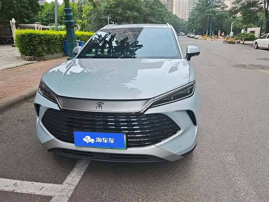 BYD L DM-i 2025 — фото 2
