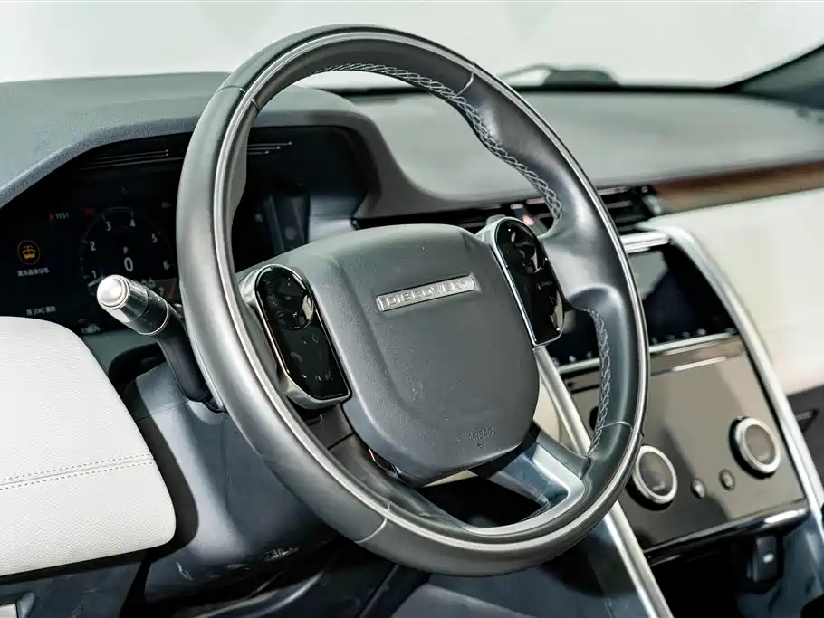 Land Rover Discovery Sport 2021 — фото 10