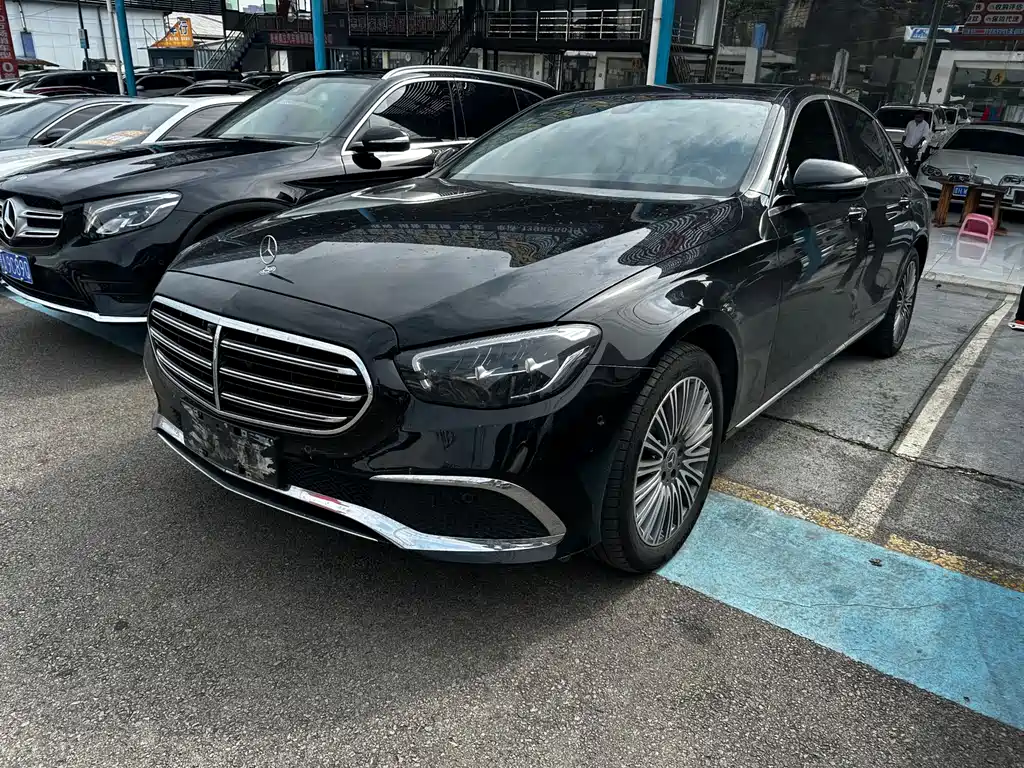 Mercedes-Benz E-Class 2023 — фото 1