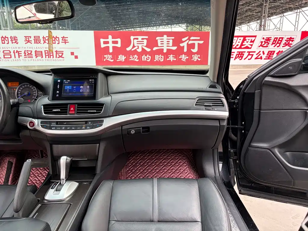 Honda Crosstour 2016 — фото 11