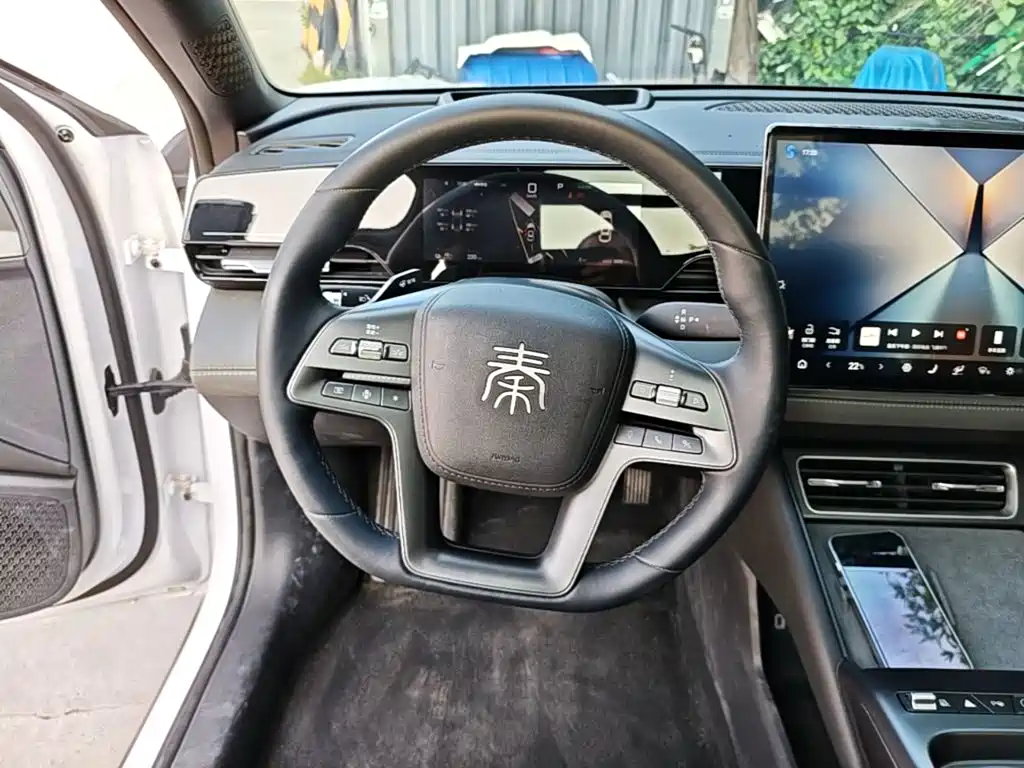BYD Qin L 2025 — фото 11