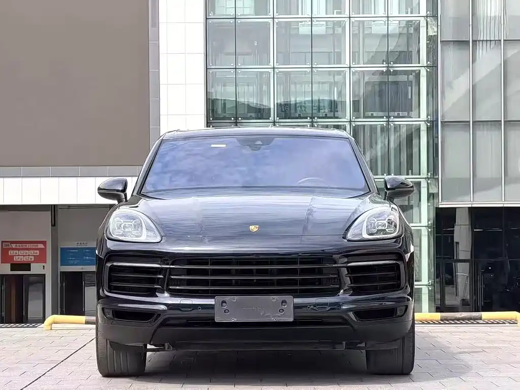 Porsche Cayenne 2020 — фото 2