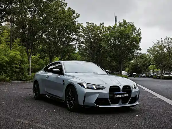 BMW M4 2024