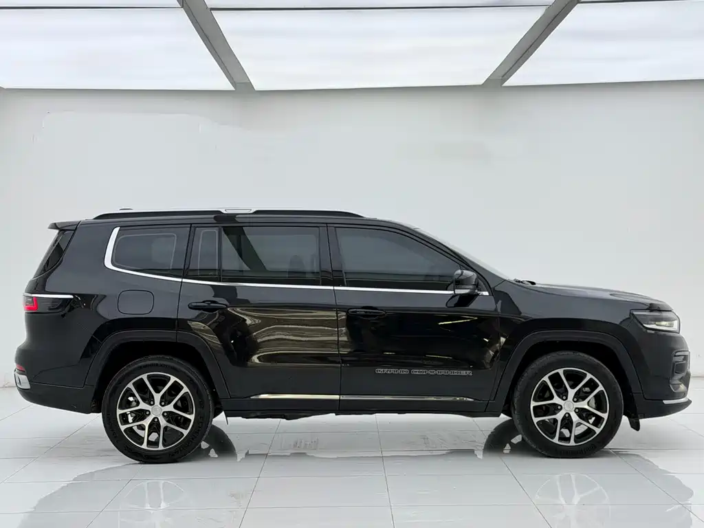 Jeep Grand Commander 2022 — фото 4