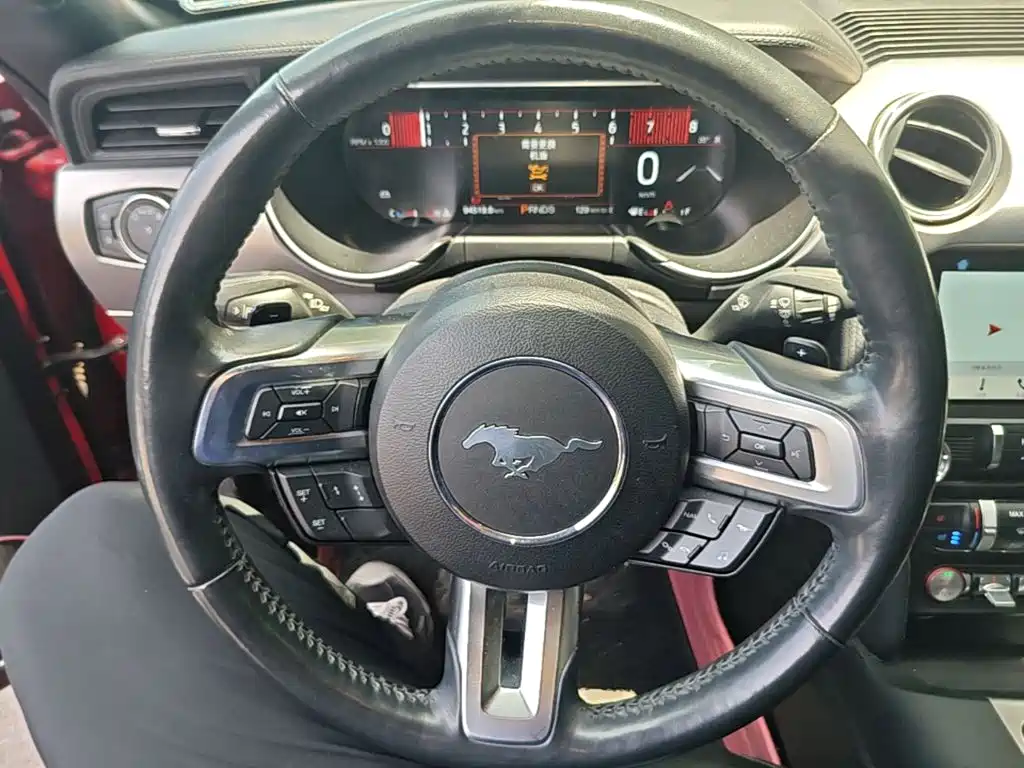 Ford Mustang 2019 — фото 11