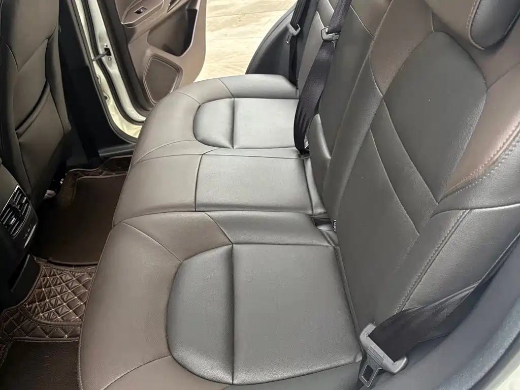 GAC Trumpchi GS4 2018 — фото 12