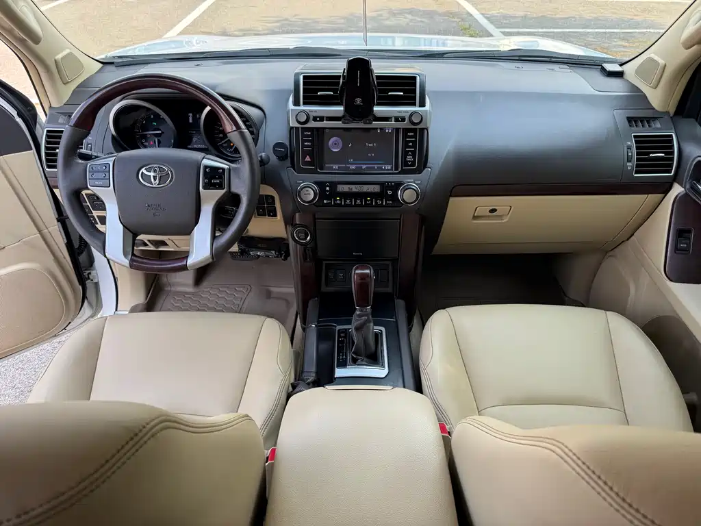 Toyota Prado 2014 — фото 14