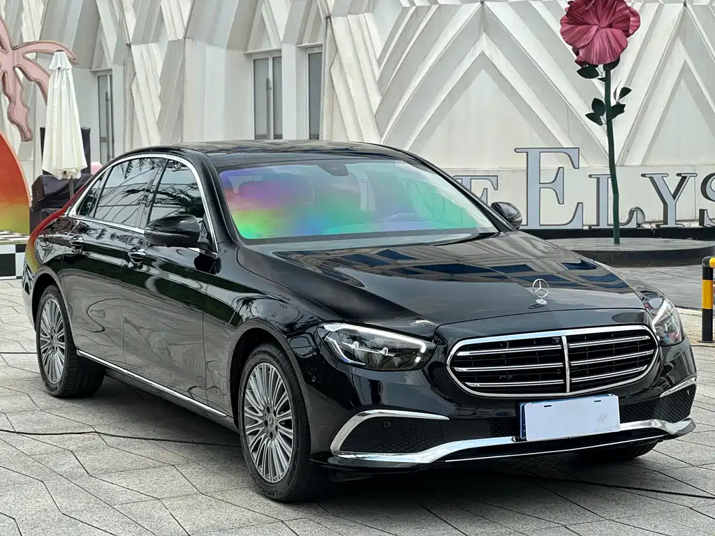 Mercedes-Benz E-Class 2023 — фото 3