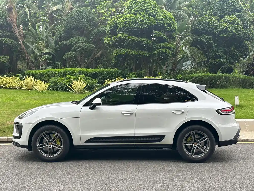 Porsche Macan 2022 — фото 7