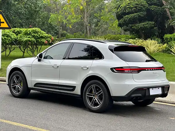 Porsche Macan 2022