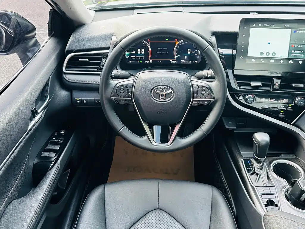 Toyota Camry 2021 — фото 20