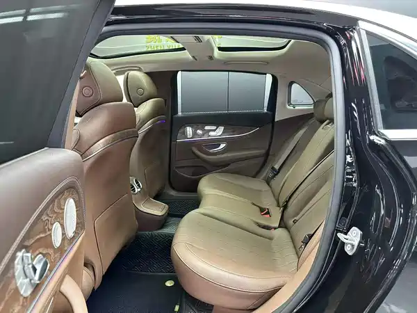 Mercedes-Benz E-Class 2023