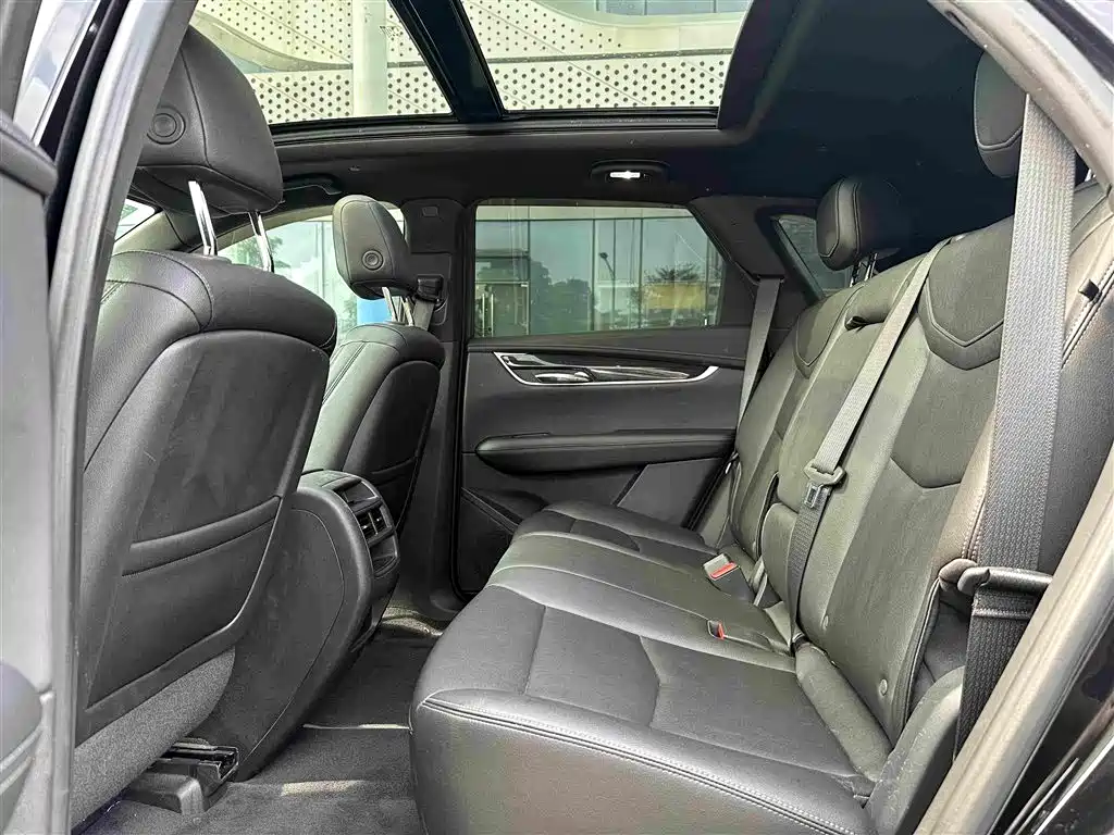 Cadillac XT5 2020 — фото 19