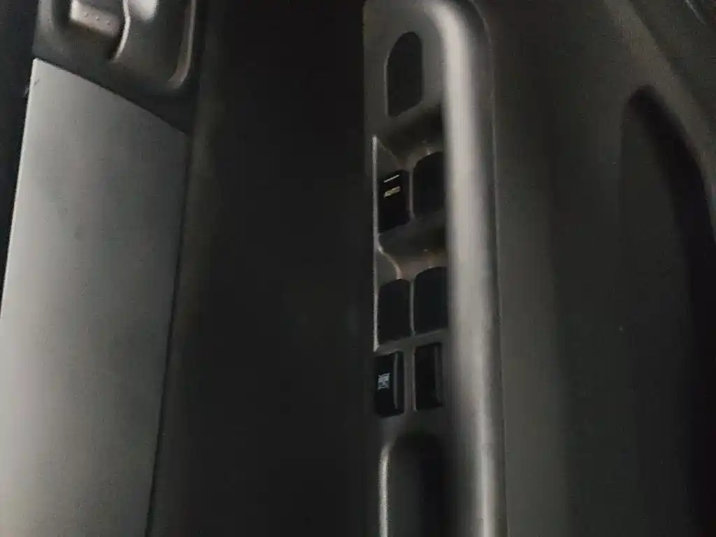 Suzuki Swift 2013 — фото 15