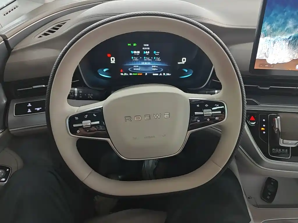 Roewe iMAX8 New Energy 2025 — фото 11