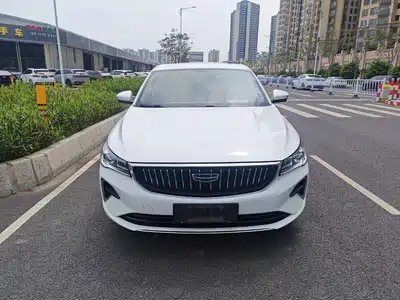 Geely Emgrand 2022