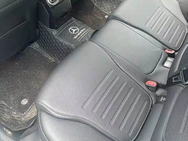 Mercedes-Benz C-Class 2023