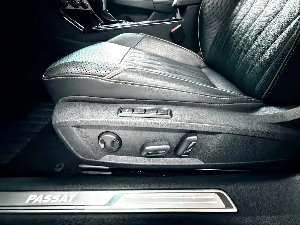 Volkswagen Passat 2020 — фото 22