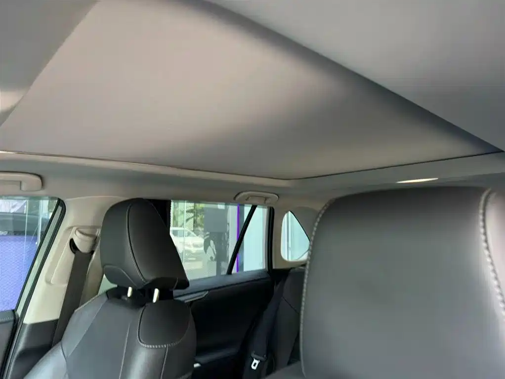 Toyota RAV4 2024