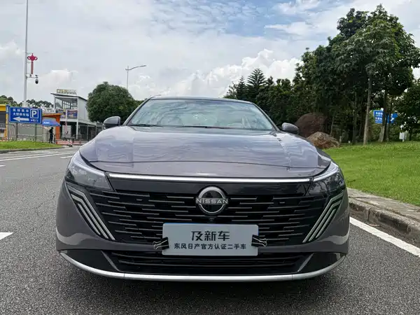 Nissan Teana 2025