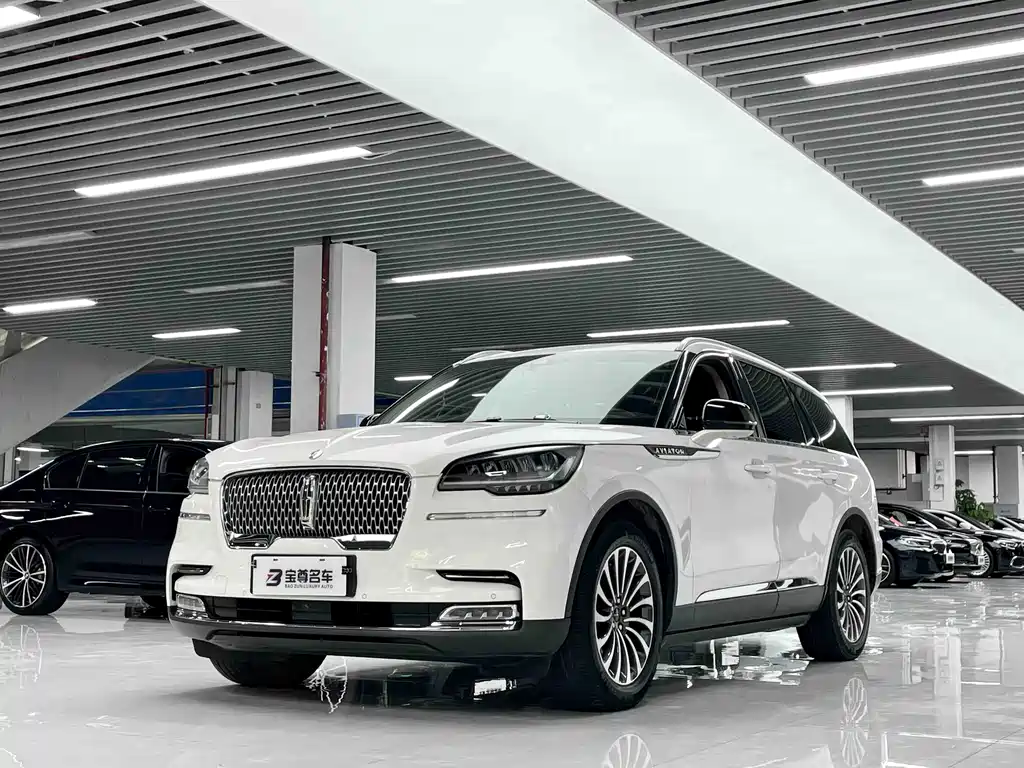 Lincoln Aviator 2020 — фото 1