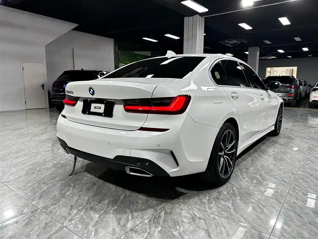 BMW 3 Series 2022