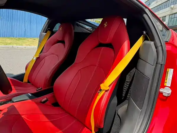 Ferrari F8 2022