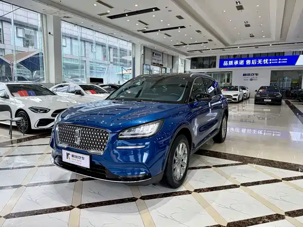Lincoln Corsair 2021