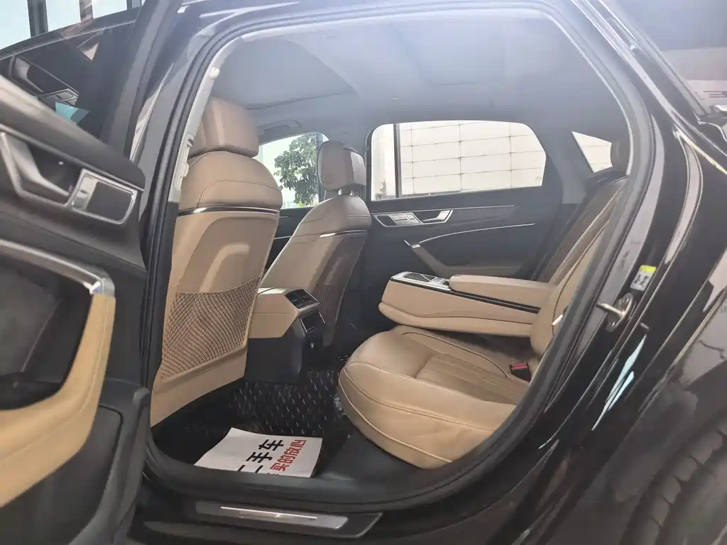 Audi A6L 2021