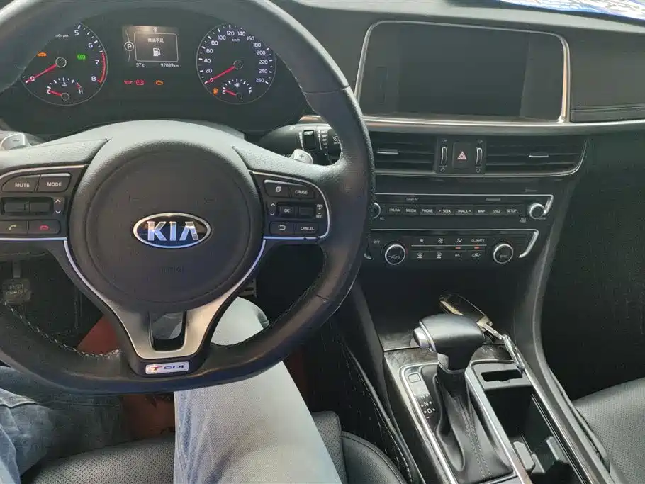 Kia K5 2016 — фото 12
