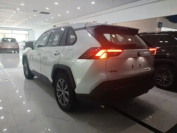 Toyota RAV4 2023