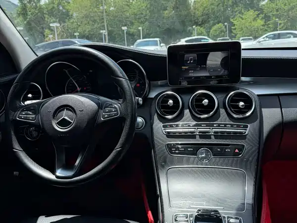 Mercedes-Benz C-Class 2018