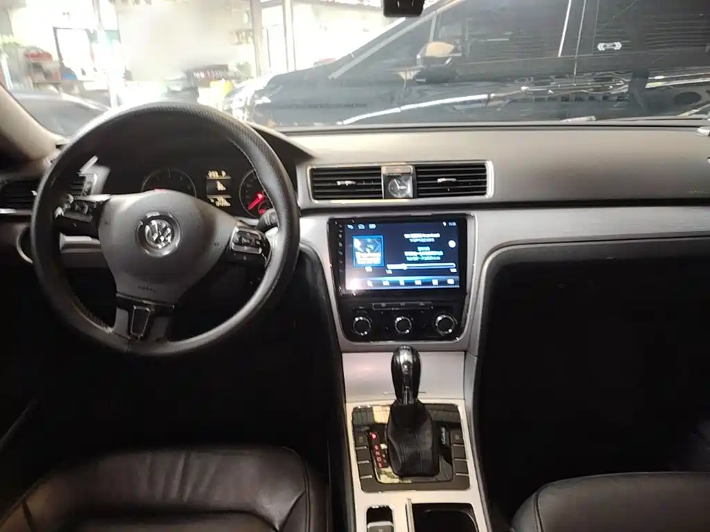 Volkswagen Passat 2016 — фото 10